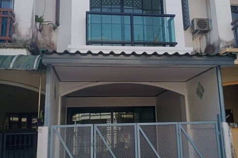 3 Bedroom Townhouse for sale in Krissana Suwintawong 23, Lam Phak Chi, Bangkok