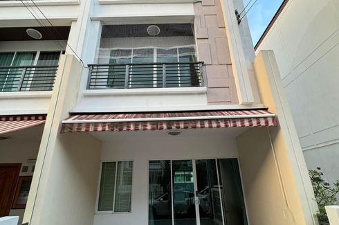 3 Bedroom Townhouse for rent in Baan Klang Muang Sathorn-Taksin 2, Bang Kho, Bangkok near BTS Wutthakat