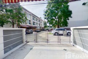 3 Bedroom Townhouse for sale in Baan Klang Muang Sathorn-Taksin 2, Bang Kho, Bangkok near BTS Wutthakat