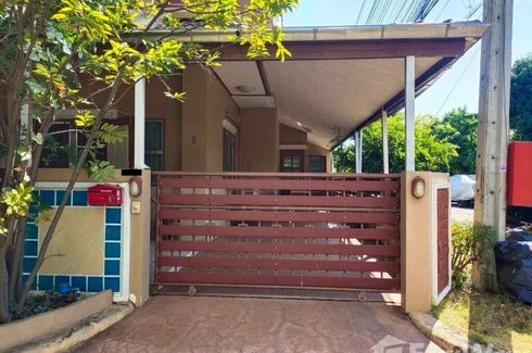 4 Bedroom House for sale in Tha Raeng, Bangkok