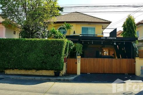 4 Bedroom House for sale in Chuan Chuen Green Park, Tha Raeng, Bangkok