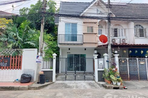 3 Bedroom Townhouse for sale in Baan Sena Villa 9, Tha Raeng, Bangkok