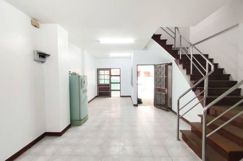 4 Bedroom Townhouse for sale in Nong Khang Phlu, Bangkok near MRT Phutthamonthon Sai 4