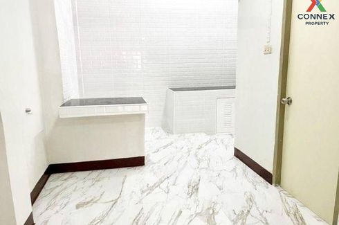 4 Bedroom Townhouse for sale in Lert Ubon Watcharapol, Tha Raeng, Bangkok