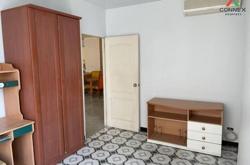 3 Bedroom Condo for sale in Sathorn House, Silom, Bangkok near BTS Surasak