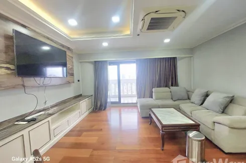 3 Bedroom Condo for sale in Nusa State Tower Condominium, Silom, Bangkok near BTS Surasak