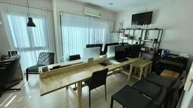 3 Bedroom Townhouse for sale in Phlapphla, Bangkok near MRT Ramkhamhaeng