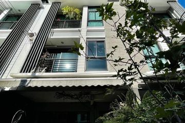 3 Bedroom Townhouse for sale in Baan Klang Muang Rama 9-Ramkhamhaeng, Phlapphla, Bangkok near MRT Ramkhamhaeng