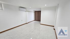 2 Bedroom Townhouse for rent in Bang Na, Bangkok near BTS Udom Suk