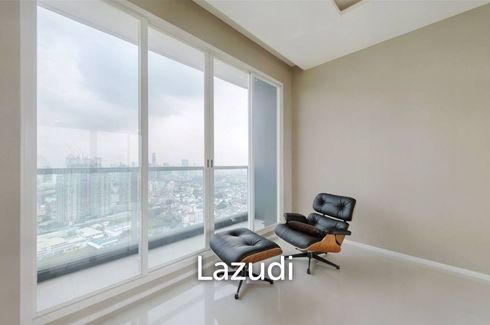 3 Bedroom Condo for sale in Wat Phraya Krai, Bangkok