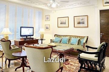 3 Bedroom Condo for sale in Bang Lamphu Lang, Bangkok