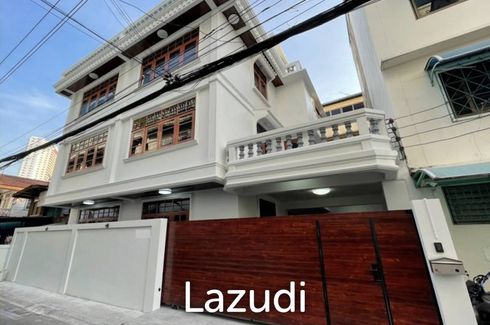 4 Bedroom House for sale in Bang Lamphu Lang, Bangkok near BTS Wongwian Yai