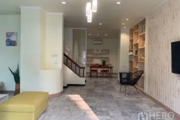 9 Bedroom Office for rent in Samrong Nuea, Samut Prakan near MRT Si Bearing