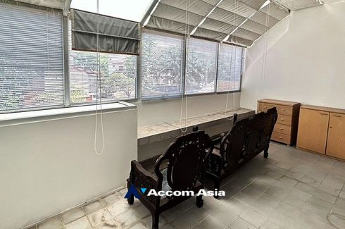 3 Bedroom House for rent in Phra Khanong, Bangkok near BTS Phra Khanong