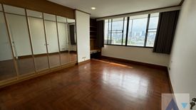 3 Bedroom Condo for rent in Baan Yen Akard, Chong Nonsi, Bangkok near MRT Lumpini