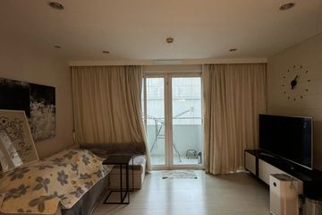 2 Bedroom Condo for sale in Khlong Ton Sai, Bangkok near BTS Krung Thon Buri