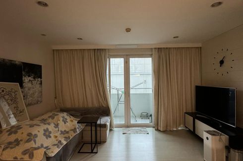 2 Bedroom Condo for sale in Khlong Ton Sai, Bangkok near BTS Krung Thon Buri