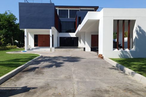 5 Bedroom House for sale in Bang Chak, Bangkok