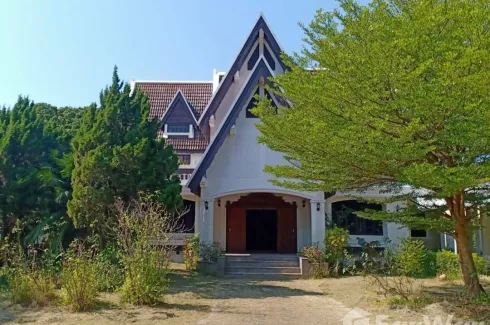 6 Bedroom House for sale in Chiangmai Lake Land, Suthep, Chiang Mai