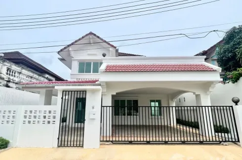 3 Bedroom Townhouse for sale in Chalong, Phuket