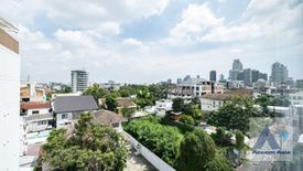 5 Bedroom Condo for sale in Penthouse Condominium 3, Phra Khanong Nuea, Bangkok near BTS Ekkamai