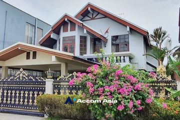 3 Bedroom House for sale in Sam Sen Nok, Bangkok near MRT Phawana