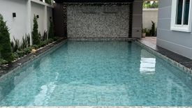 5 Bedroom House for sale in Dokmai, Bangkok