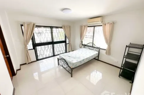 3 Bedroom House for rent in Home Avenue 101/1, Bang Chak, Bangkok