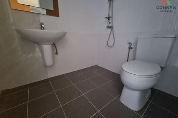 3 Bedroom Townhouse for sale in Golden Neo Chachoengsao, Bang Krut, Chachoengsao