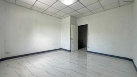 2 Bedroom Townhouse for sale in Nong Khang Phlu, Bangkok