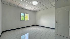 2 Bedroom Townhouse for sale in Nong Khang Phlu, Bangkok