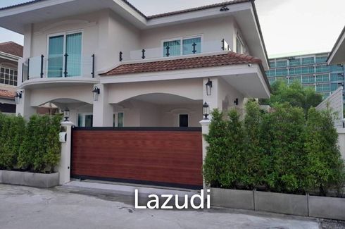 5 Bedroom House for sale in Na Kluea, Chonburi