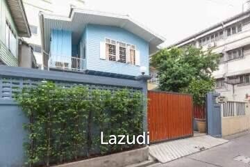 3 Bedroom House for sale in Bang Khun Phrom, Bangkok near MRT Democracy Monument