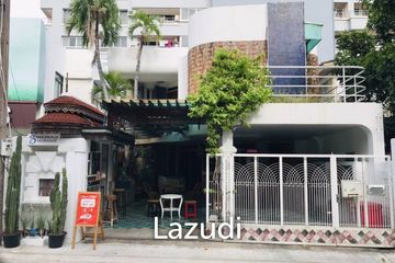 5 Bedroom House for sale in Sam Sen Nai, Bangkok near BTS Ari