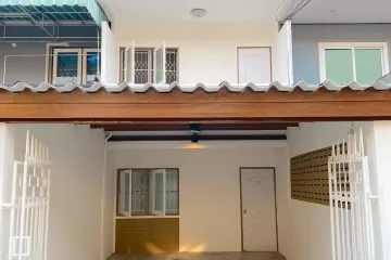 2 Bedroom Townhouse for sale in Sai Mai, Bangkok