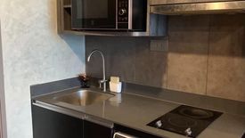 1 Bedroom Condo for rent in Si Phraya, Bangkok near MRT Sam Yan