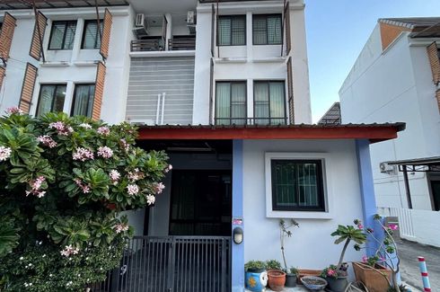 3 Bedroom Townhouse for sale in AREEYA MOVA KASET-NAWAMINTR, Chorakhe Bua, Bangkok