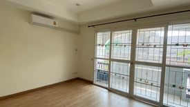 3 Bedroom Townhouse for rent in Lat Phrao, Bangkok