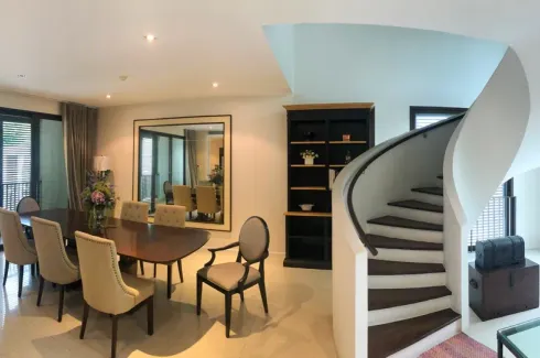 3 Bedroom Condo for sale in Baan Lux - Sathon, Chong Nonsi, Bangkok near MRT Khlong Toei