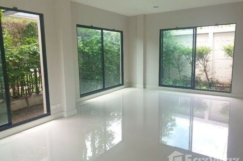 4 Bedroom House for sale in Life Bangkok Boulevard Ramintra 65, Tha Raeng, Bangkok near MRT Ram Inthra Km.6