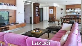 3 Bedroom Condo for sale in Bang Lamphu Lang, Bangkok