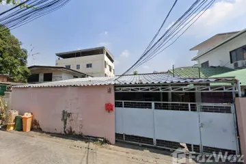 Land for sale in Bang O, Bangkok near MRT Bang O