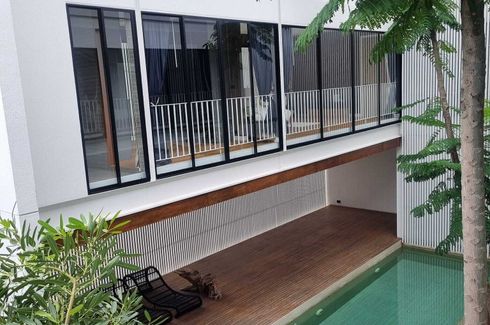 4 Bedroom House for sale in Tha Raeng, Bangkok