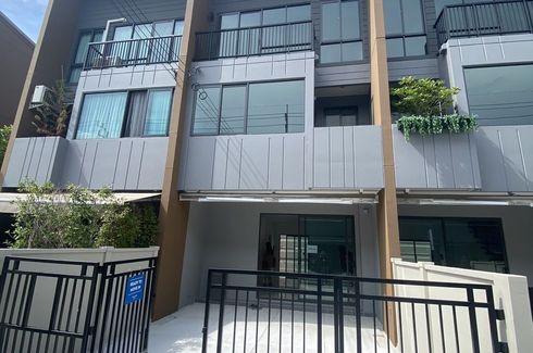 3 Bedroom Townhouse for rent in Suan Luang, Bangkok