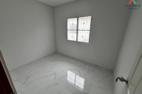 3 Bedroom Townhouse for sale in Khlong Sam, Pathum Thani