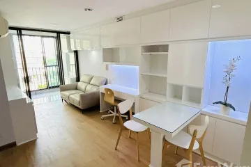 2 Bedroom Condo for sale in Ideo Blucove Sathorn, Khlong Ton Sai, Bangkok near BTS Wongwian Yai