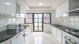 3 Bedroom Apartment for rent in Khlong Toei, Bangkok near BTS Asoke