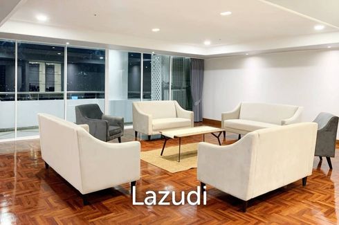 3 Bedroom Condo for sale in Kallista Mansion, Khlong Toei Nuea, Bangkok near BTS Nana