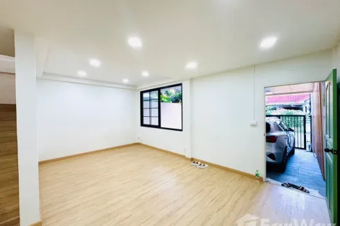 3 Bedroom Townhouse for sale in Prachakon Thai Village, Wang Thonglang, Bangkok near MRT Lat Phrao 71