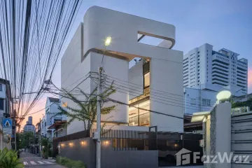 3 Bedroom House for sale in Yan Nawa, Bangkok